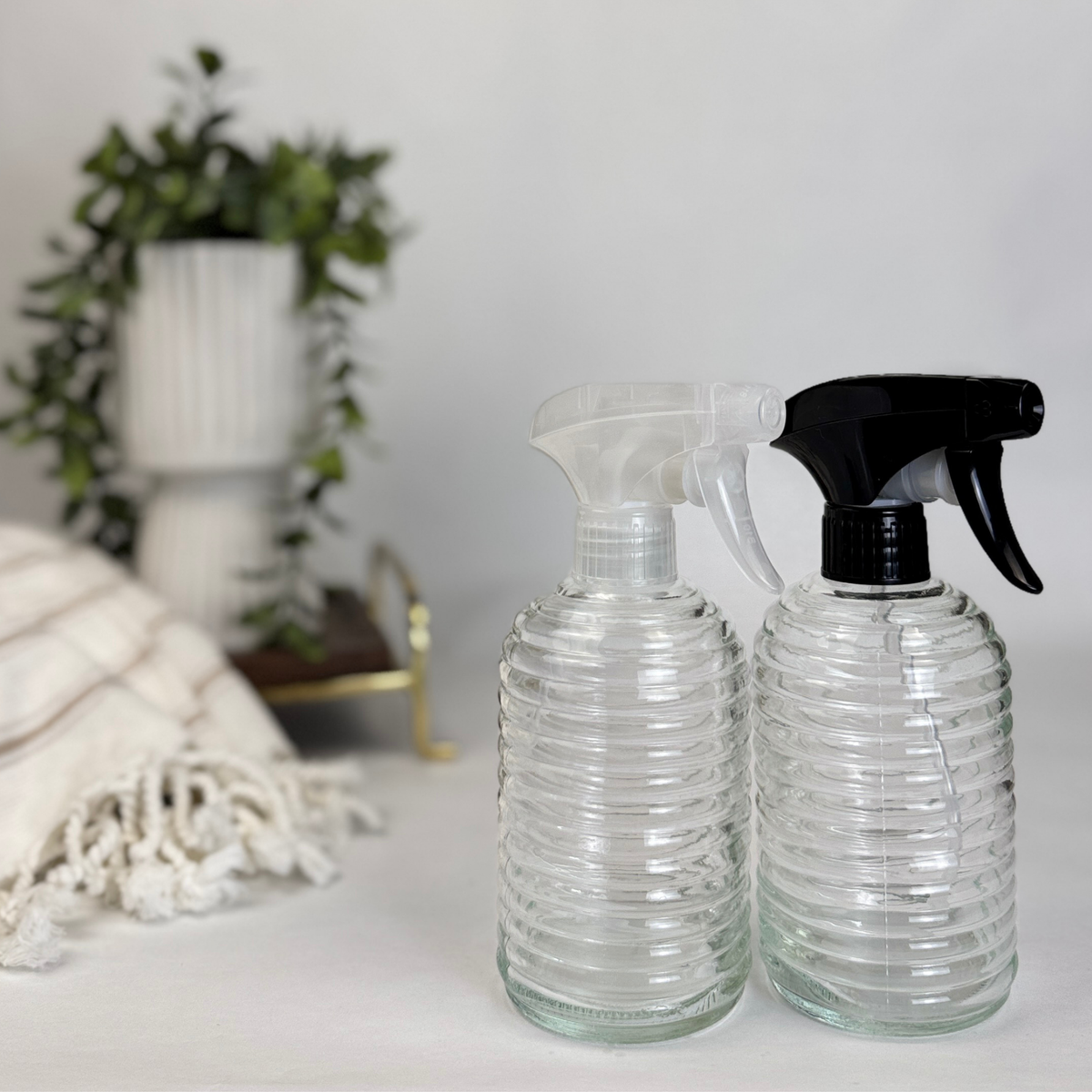 Beehive Glass Bottle Dispenser product detail
