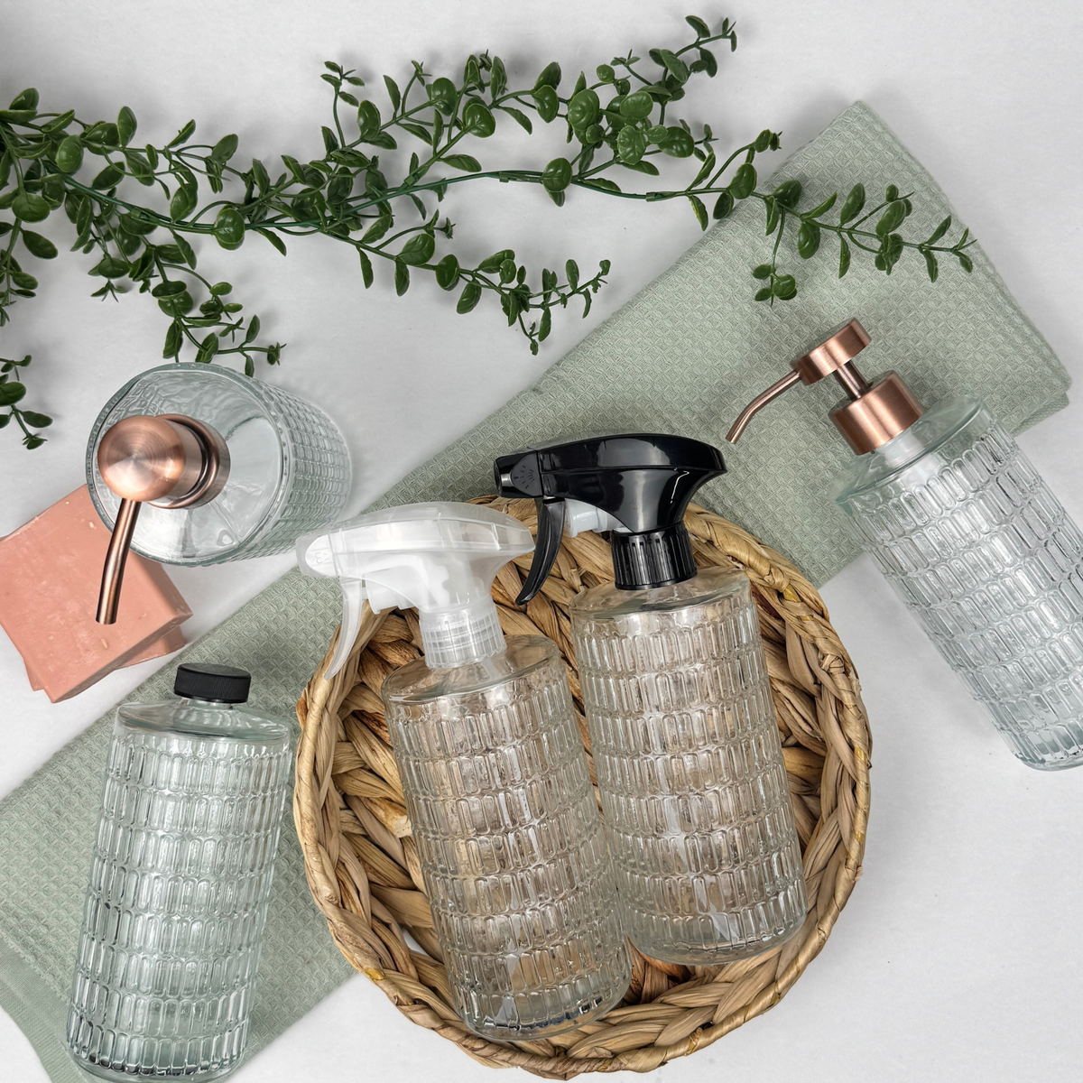Retro Glass Bottle Dispenser product detail