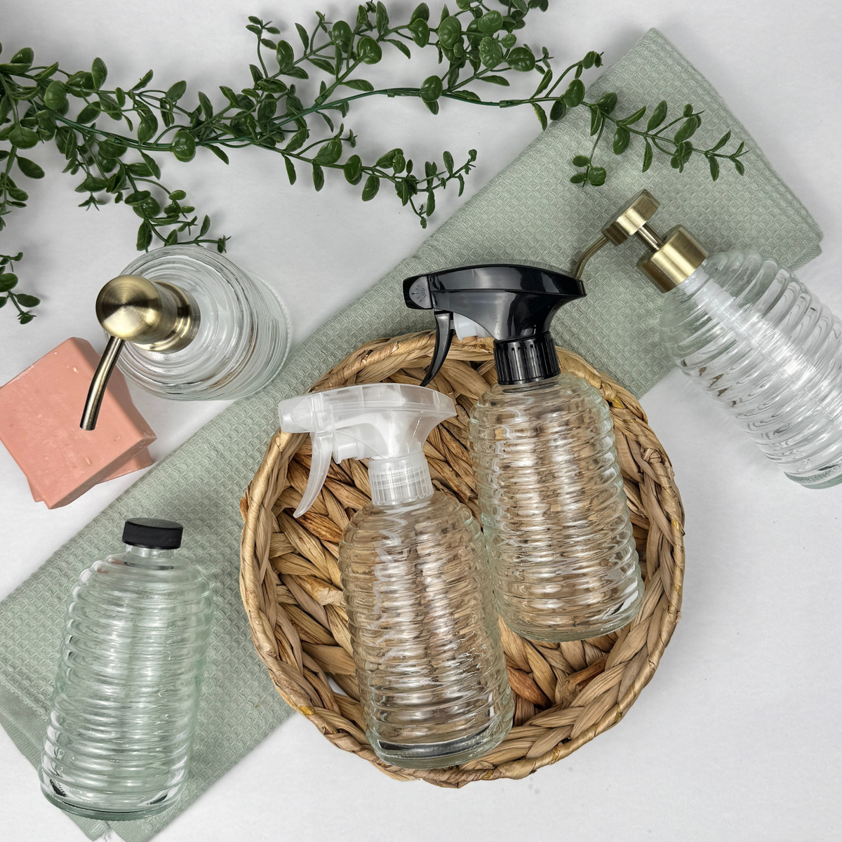 Beehive Glass Bottle Dispenser product detail